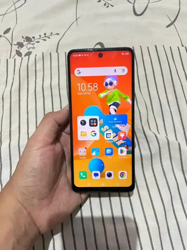 Spark 10 pro (8/128) tt/maharr