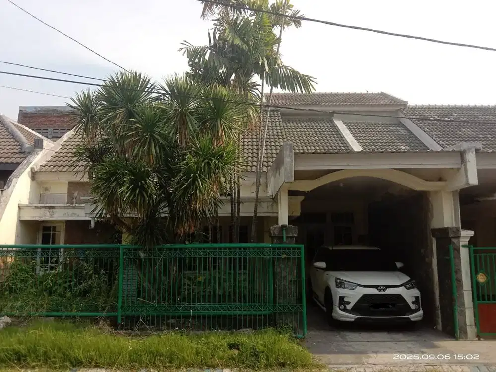 Rumah tengah kota Sidoarjo
