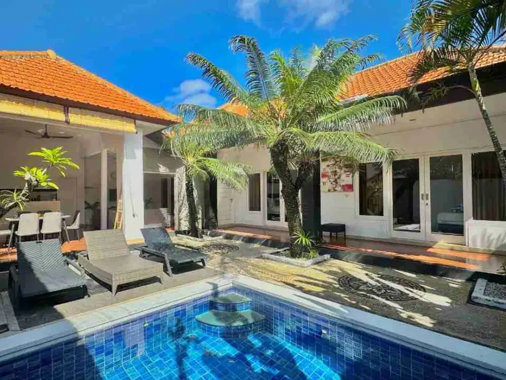 Disewakan Villa 3 Bedroom Kerobokab Seminyak full furnished Siap Huni