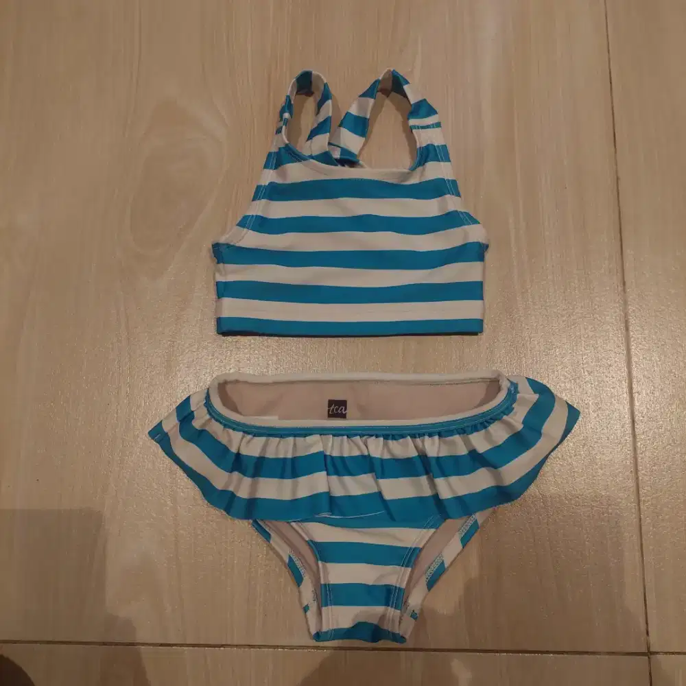 Baju renang anak anak umur 2th