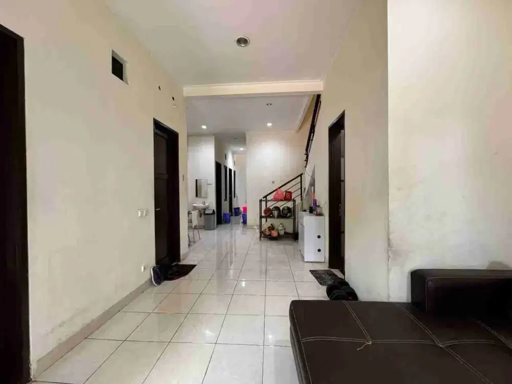 Murah! Rumah Bagus  Bonus Kos Produktif 14 Pintu di Townhouse Asri Gading Serpong@~3,1~ 2.9m