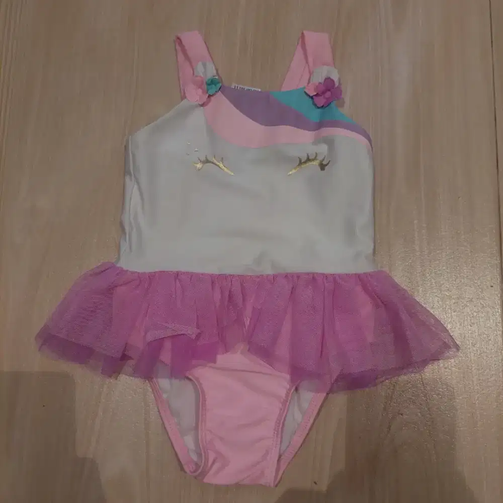 Baju renang anak umur 2th