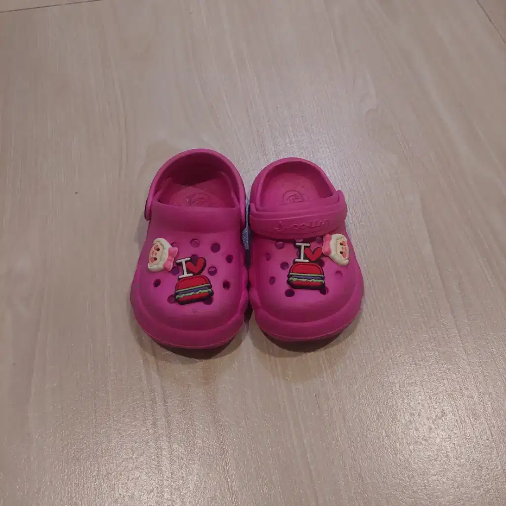 Sendal pink baby size 21