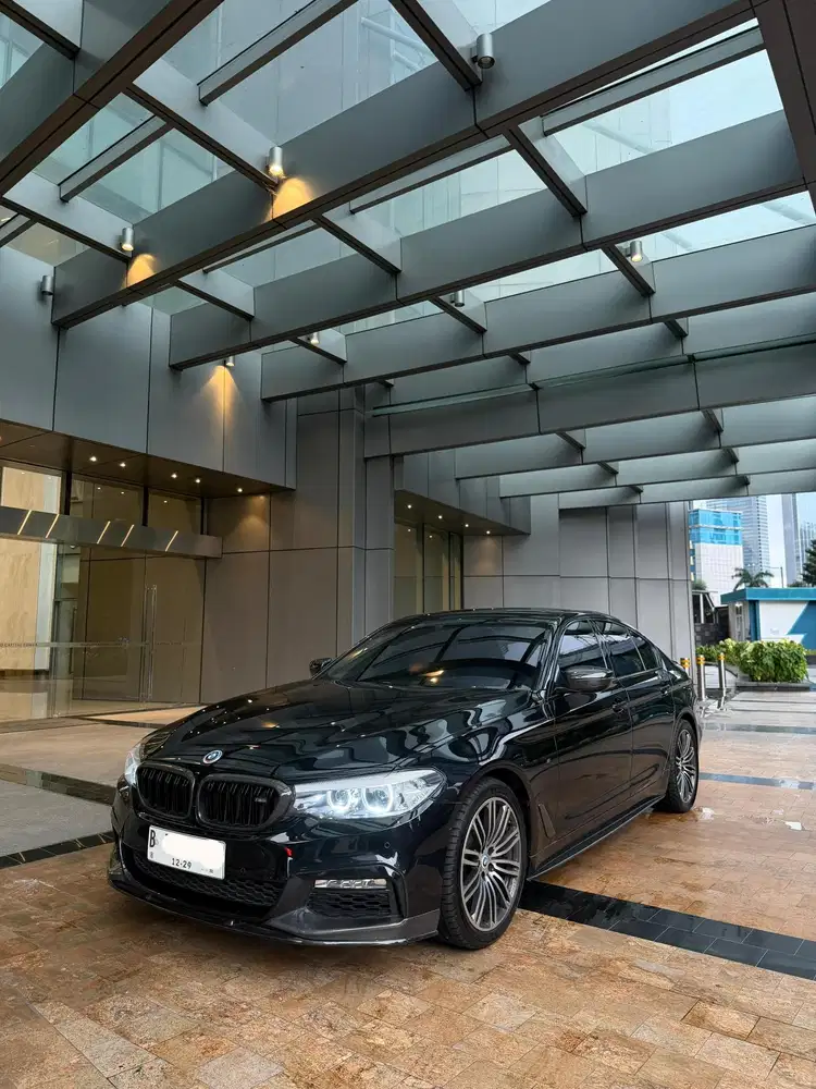 BMW 530i 2019 Bensin