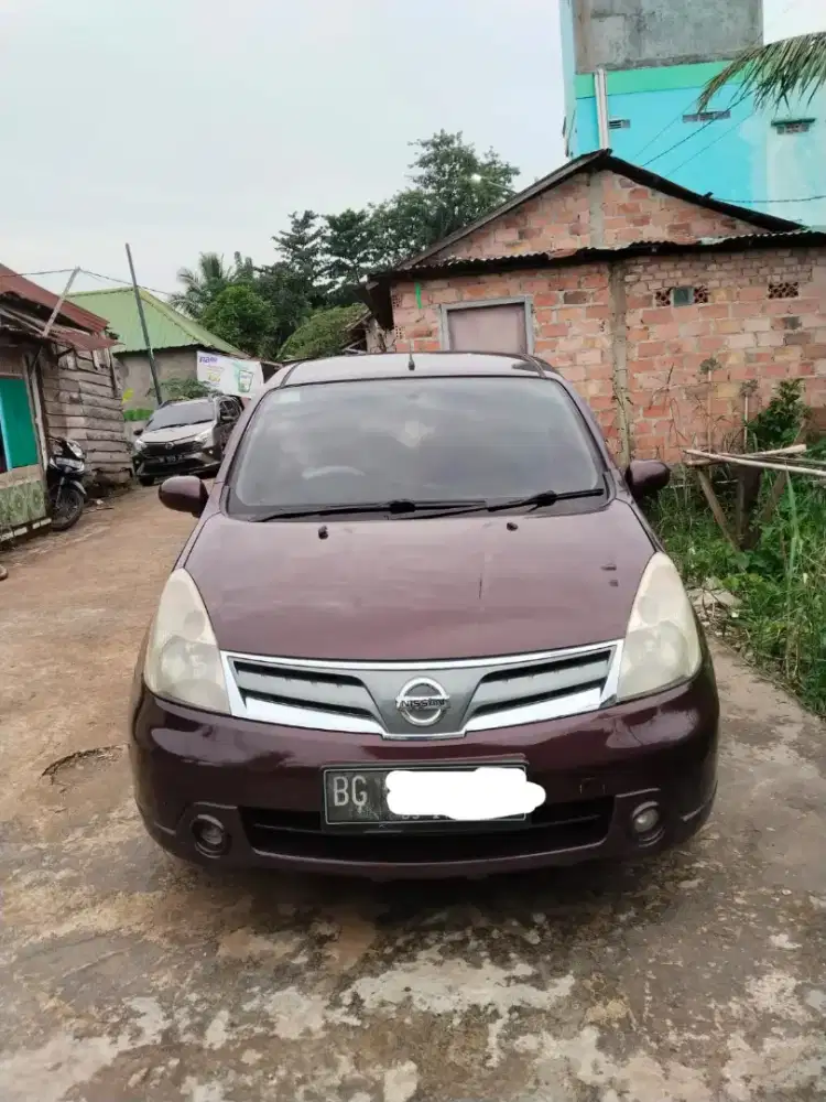 Grand Livina tahun 2012