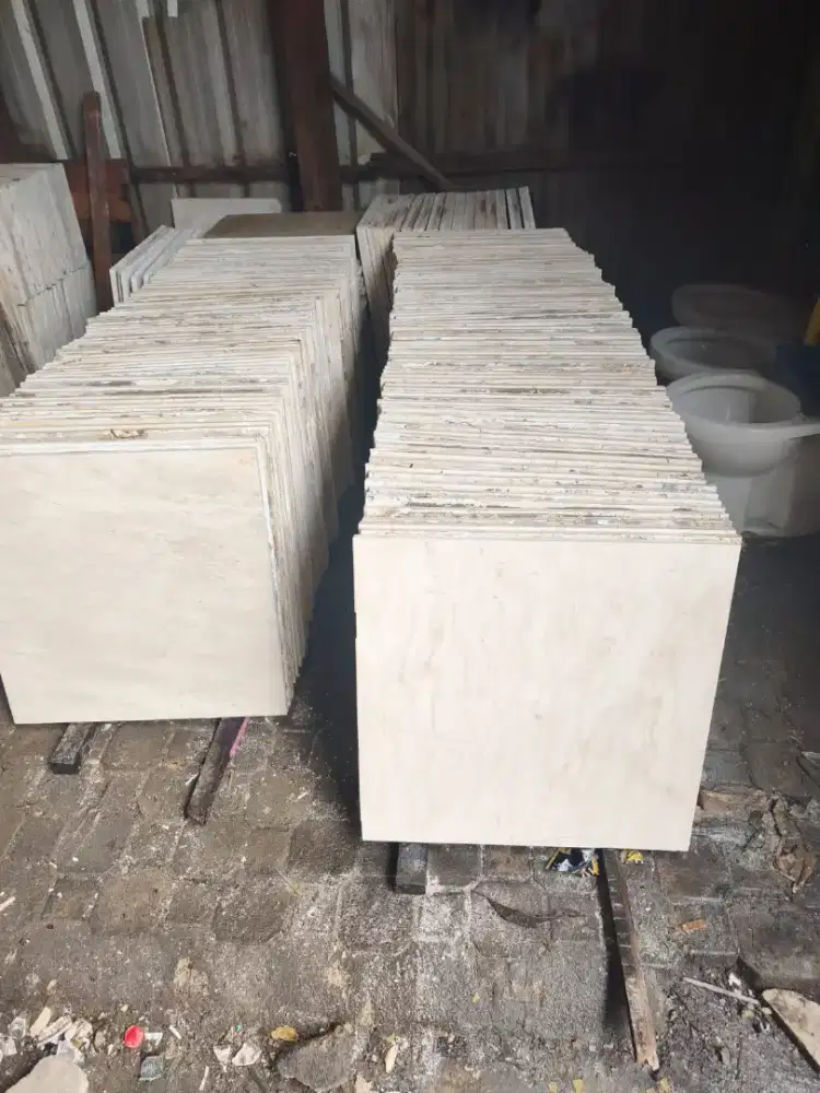 Marmer Ujungpandang 60×60