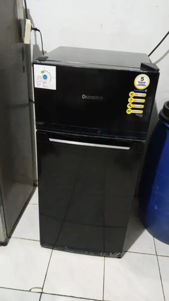 Dijual kulkas 2 pintu 122liter merk changhong