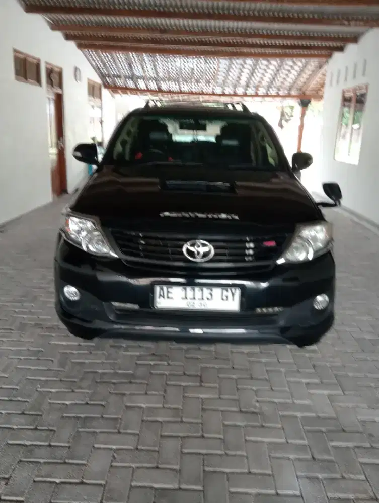 Jual mobil fortuner 2014 2015 disel