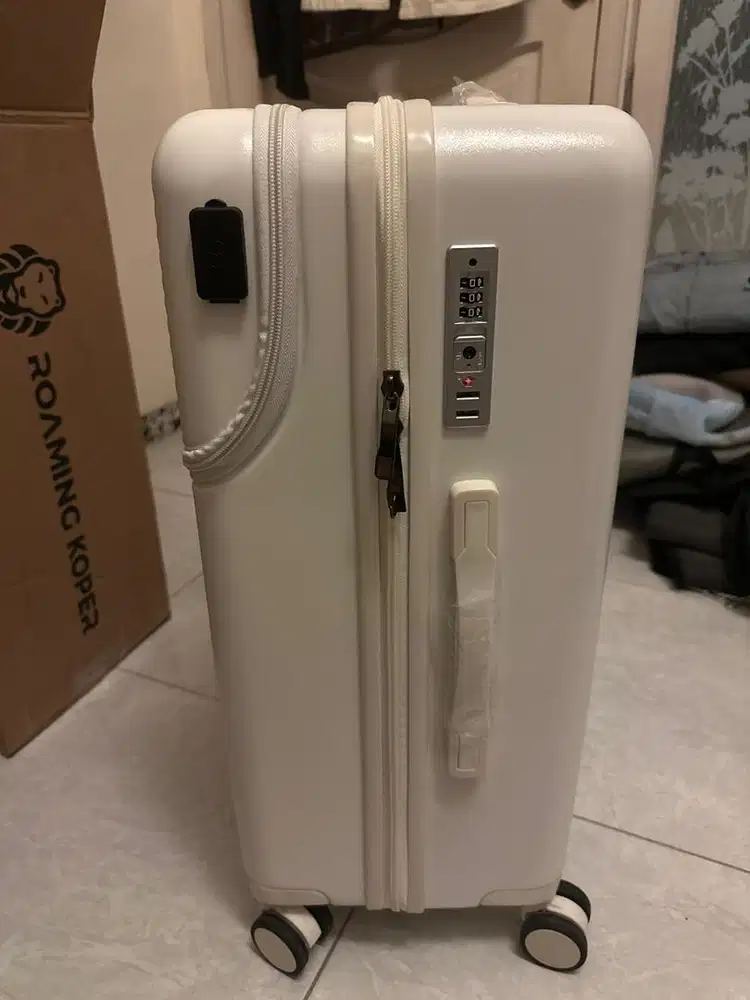 Koper Roamer 24 inch Hardcase, Medium Size, Putih