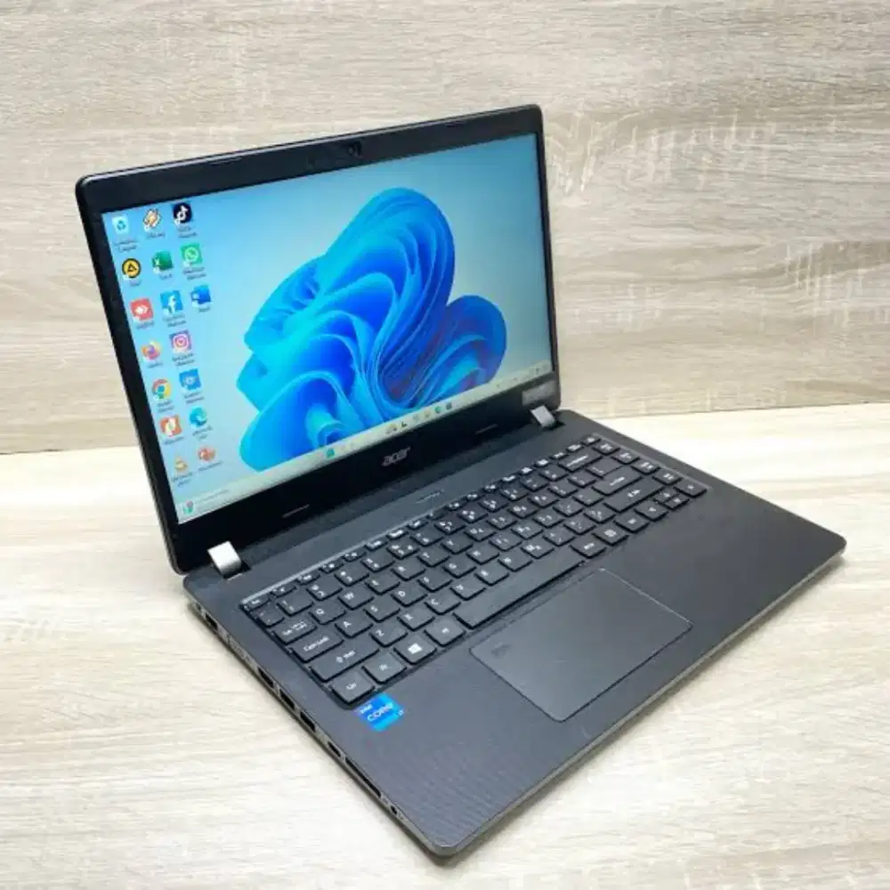 Laptop Acer Travelmate P214