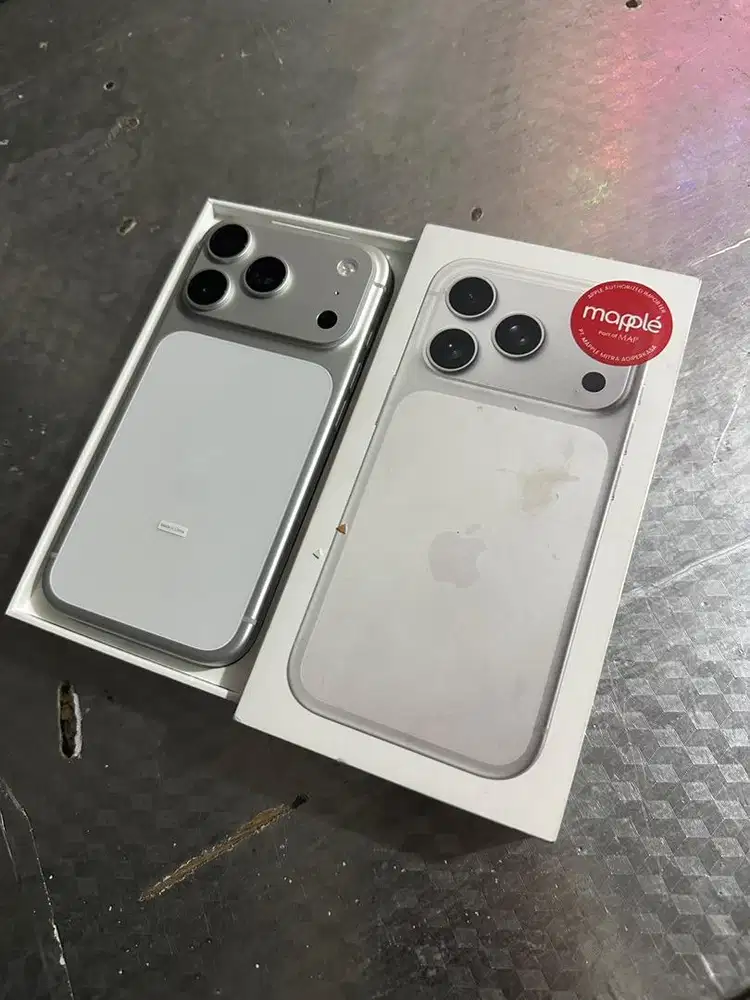 iPhone 17 Pro 512gb Silver Garansi On Febuari 2027