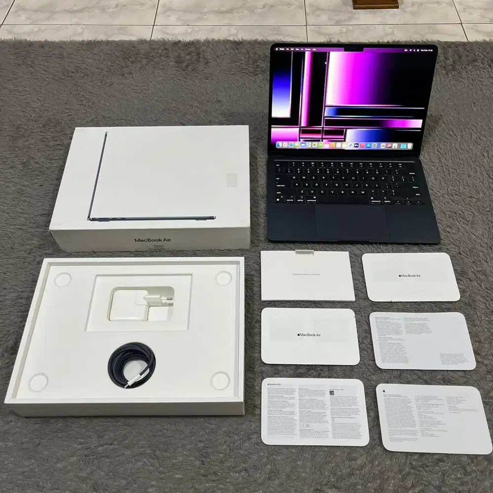 Macbook Air M2 8/256GB Fullset Ibox