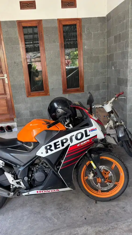 Honda CBR 150 tahun 2014