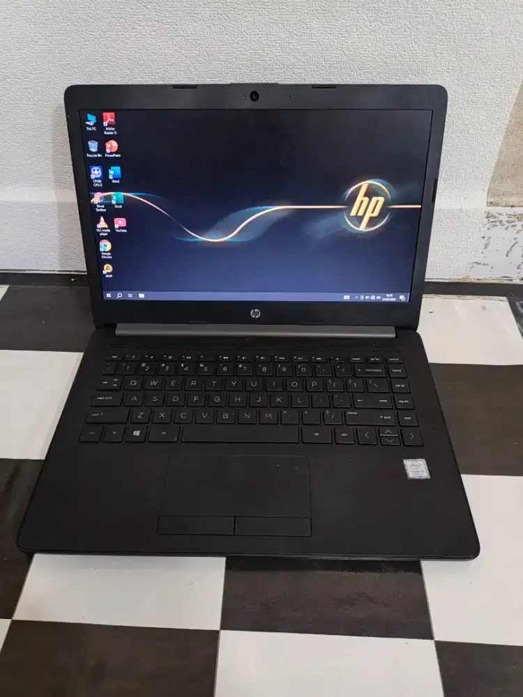 Dijual Aja Laptop hp 240 g7,core i3 gen 7,Ram 8gb/ssd 128gb/hdd 500gb