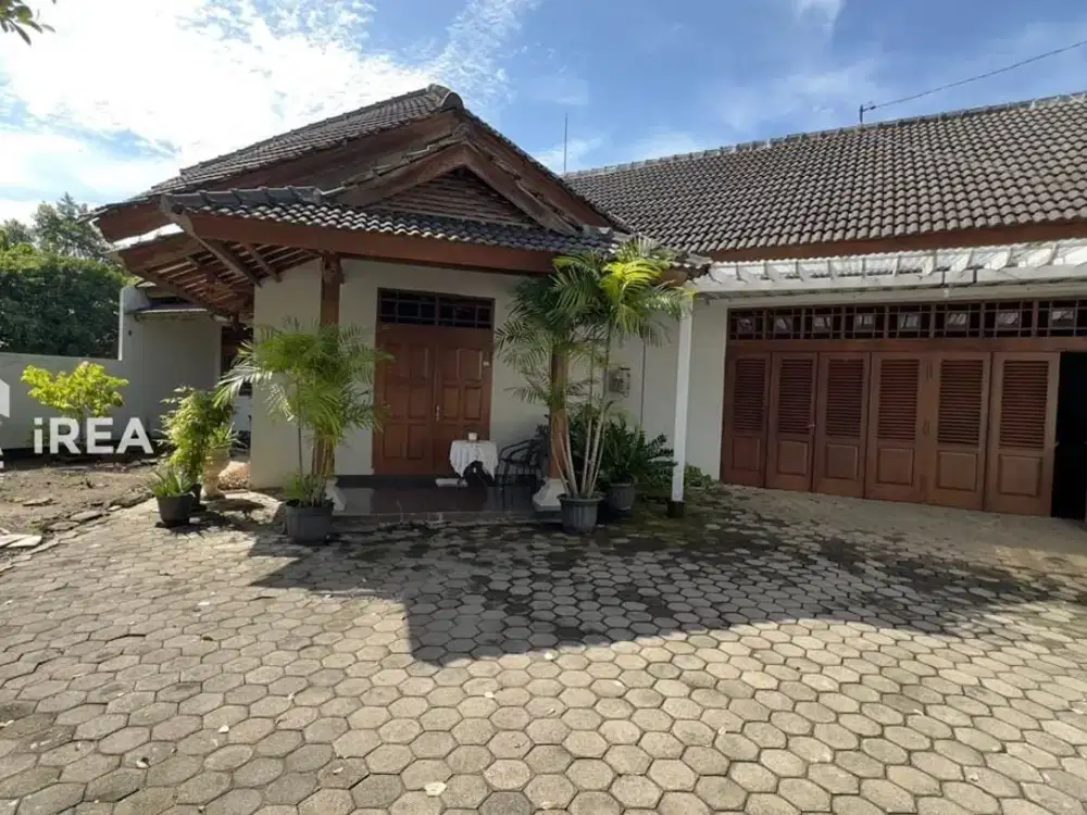 RUMAH MEWAH DIJUAL DI SOLO DEKAT MITRA TRIYAGAN, KANTOR KECAMATAN JATEN
