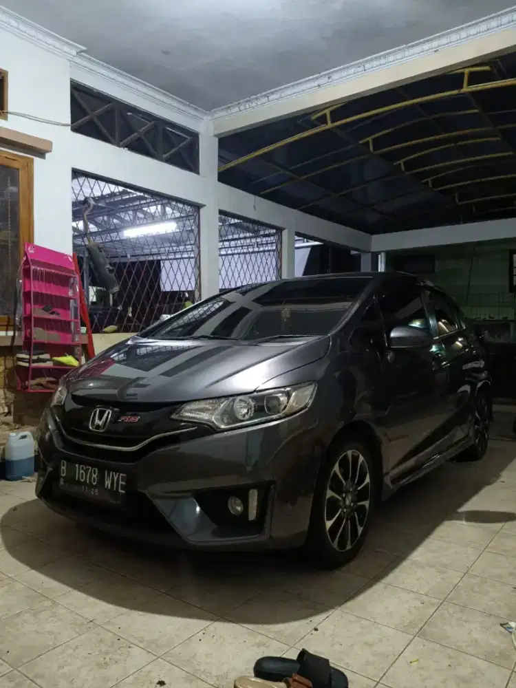 Jazz RS CVT (CKD) pemakaian pribadi