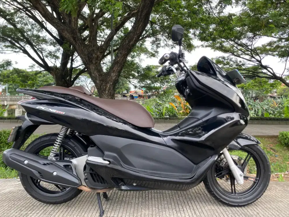 HONDA PCX BUILD UP TAHUN 2013 MOTOR BAGUS ISTIMEWA PAJAK PANJANG