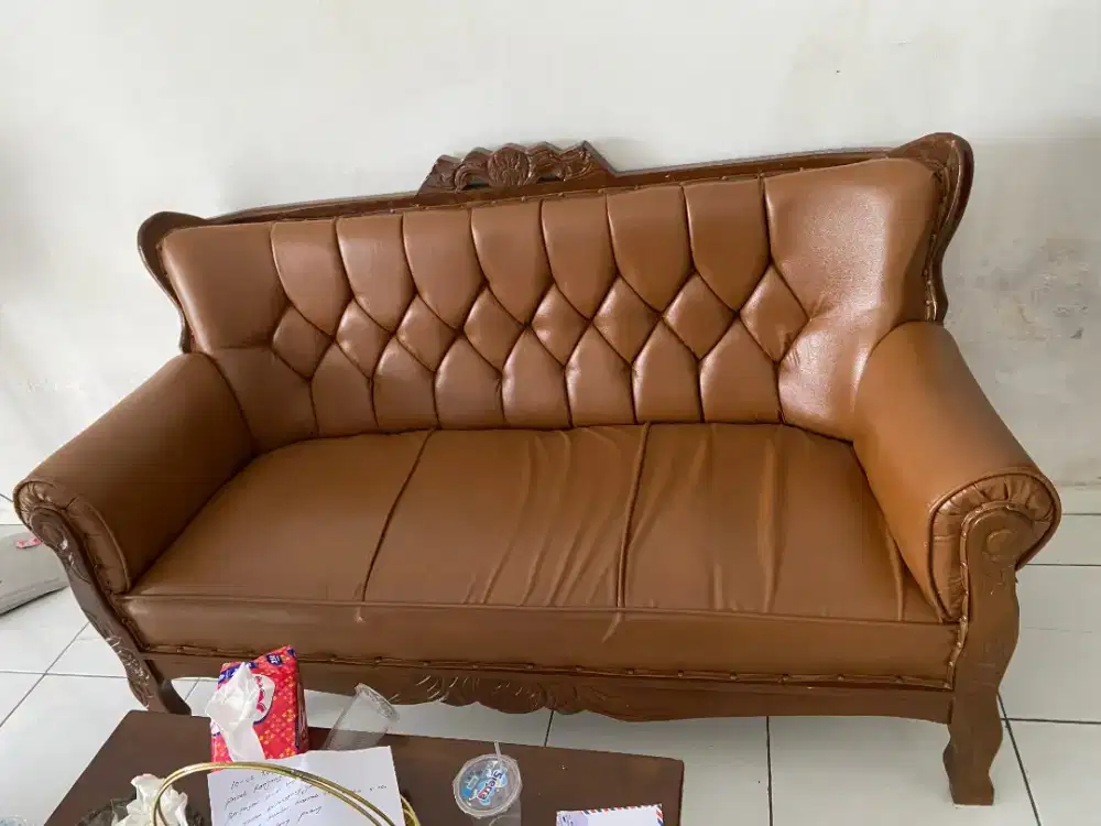 Sofa Jumbo Kulit