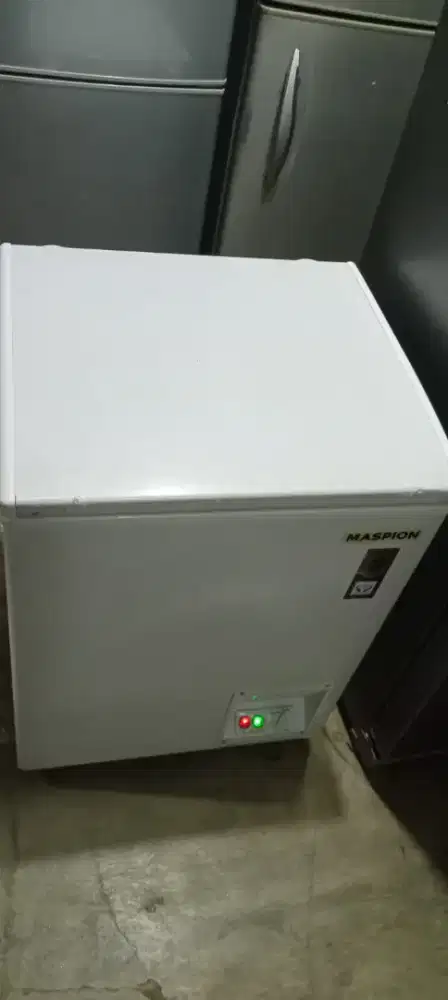 Freezer box Maspion 100L Liter