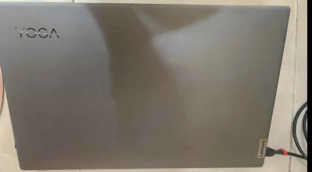 Dijual Laptop Lenovo Yoga Slim i7 Ultra Core 5 16/512 (Baca Deskripsi)