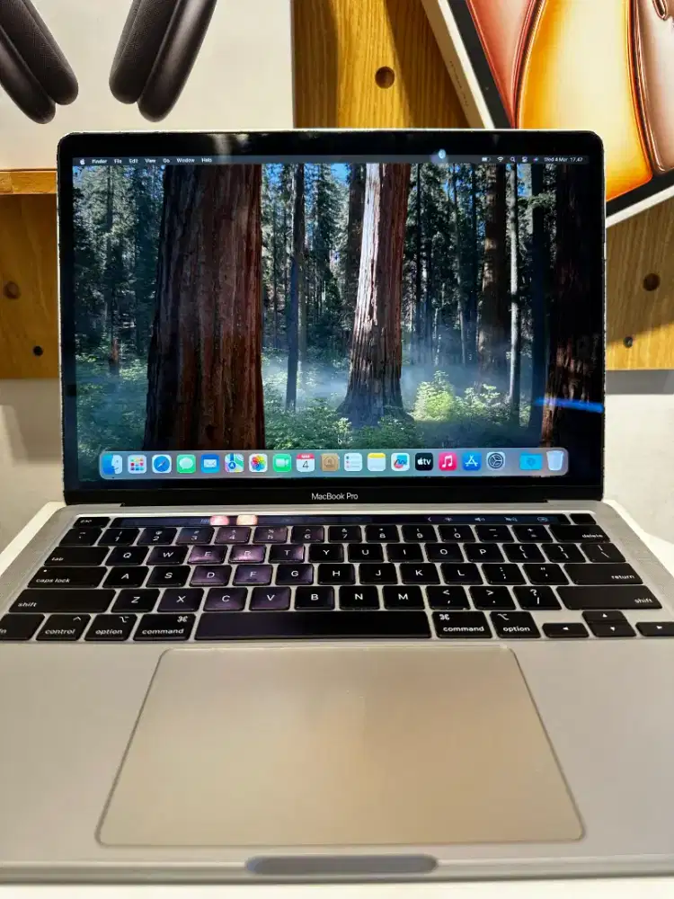 Macbook Pro 2020 Touchbar 8/256 ex digimap