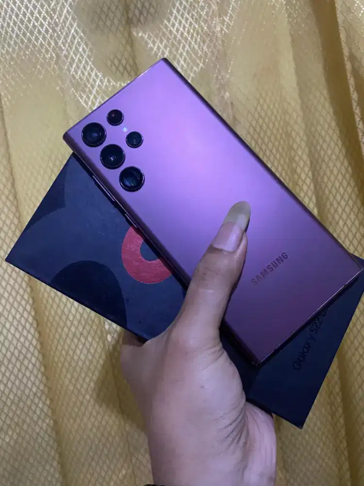 Samsung S22 Ultra. (Minus Tompel sprti foto). Sein