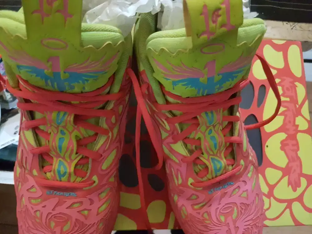 SEPATU BASKET PUMA MB 0.4