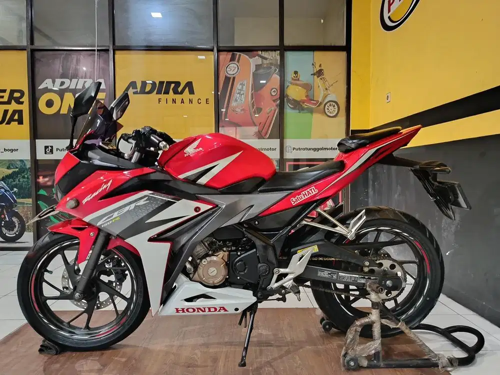 Jual cash kredit cbr 150 r