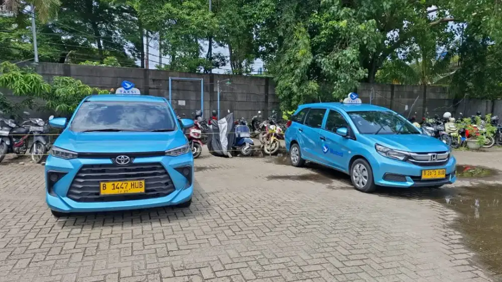 Di butuhkan driver taksi online