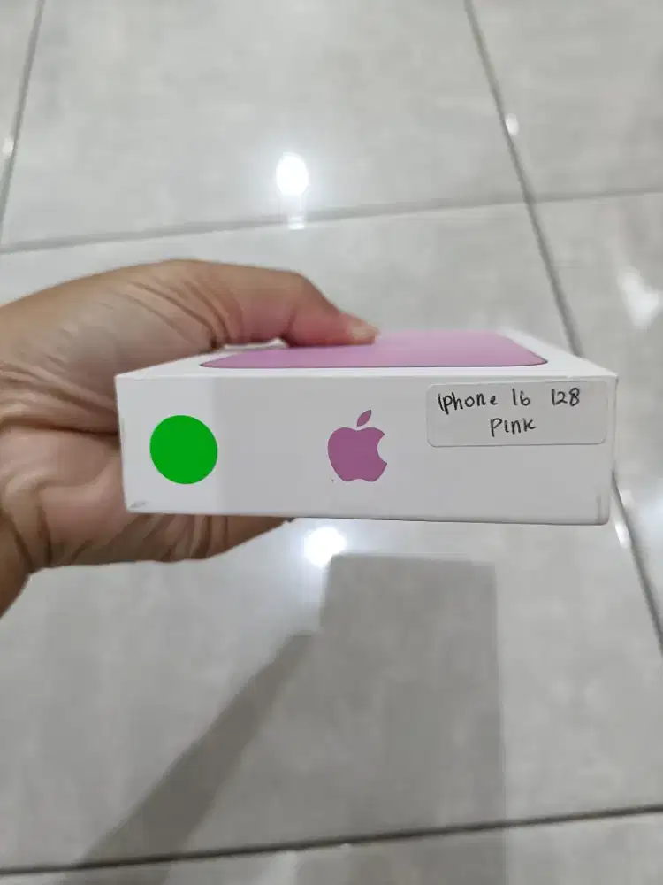 Di jual iPhone 16/128 pink