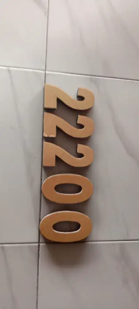 huruf timbul akrilik