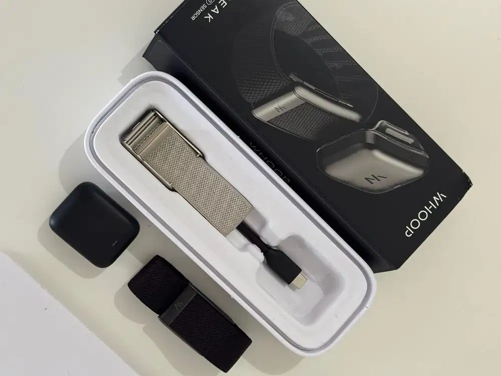 Whoop peak 5.0 like new