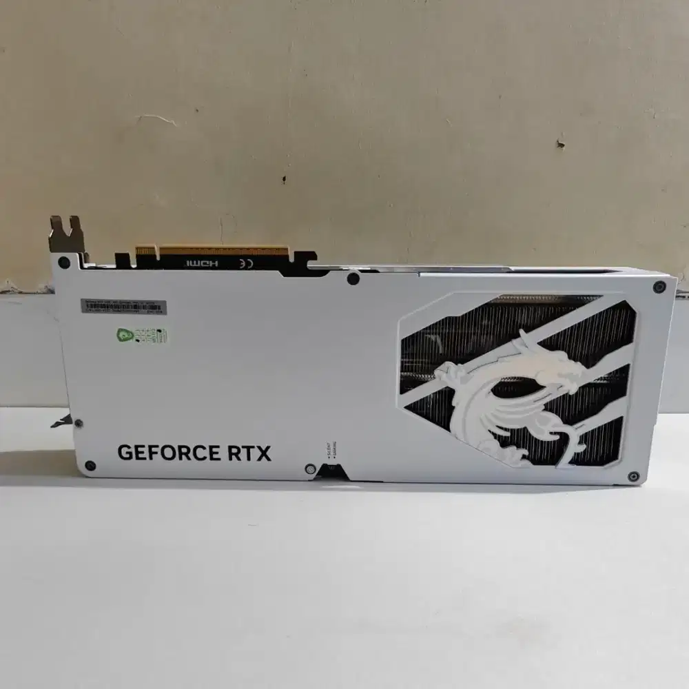 MSI GeForce RTX 5080 Gaming Trio 16GB White