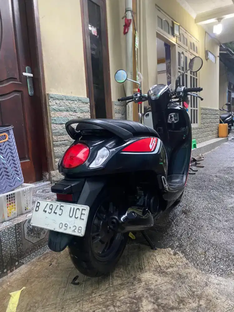 HONDA SCOOPY TAHUN 2023 MOTOR BAGUS SS LNGKP ASLI