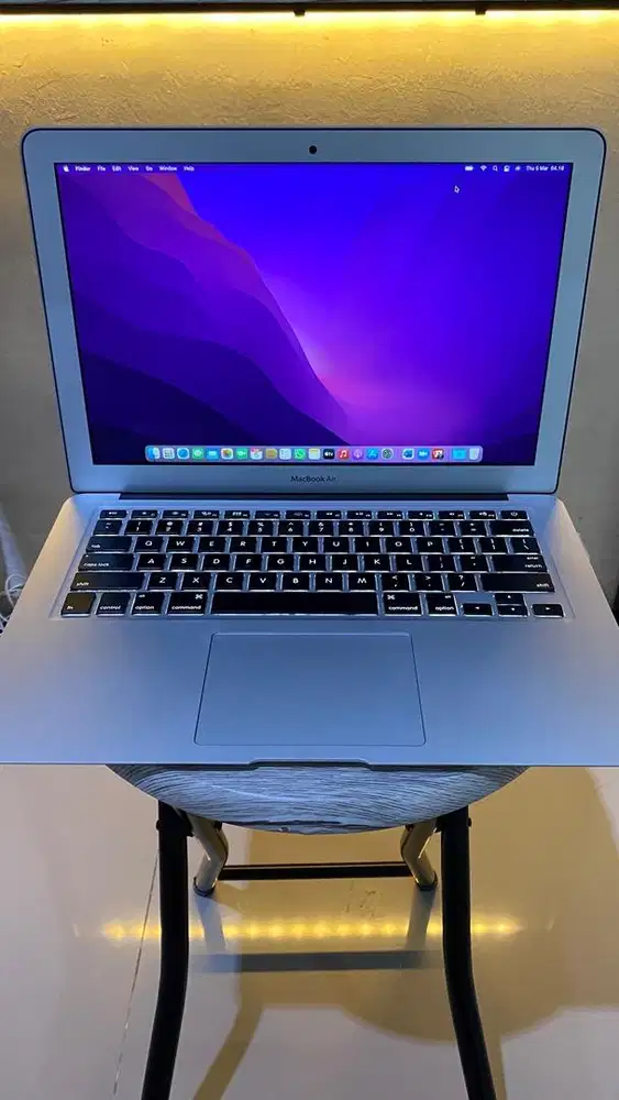 Macbook air core i5 RAM 8/256GB mulus
