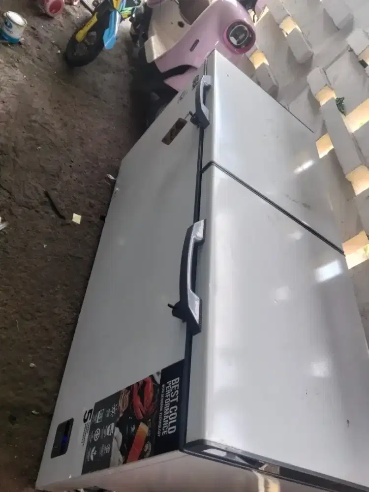 Freezer box GEA 607 liter