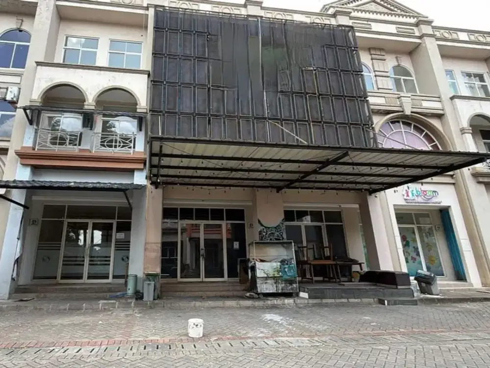 Ruko Gandeng, 3 Lantai Disewakan Di Grand Galaxy City, seberang Mall Galaxy Bekasi