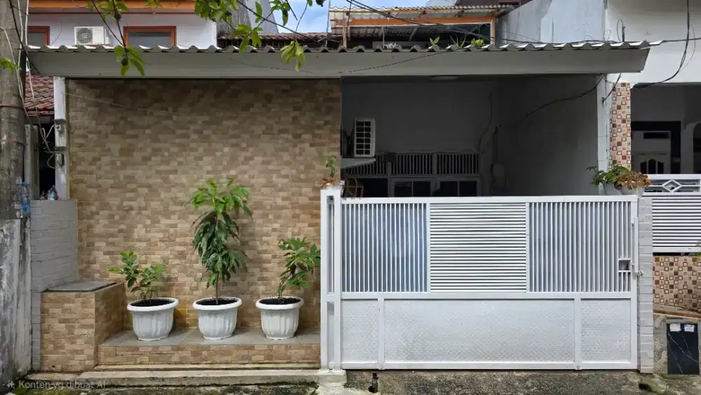 DIJUAL RUMAH SIAP HUNI kondisi sangat terawat
