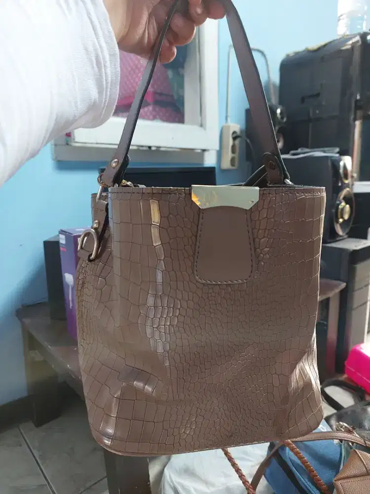 Tas Izza Coklat