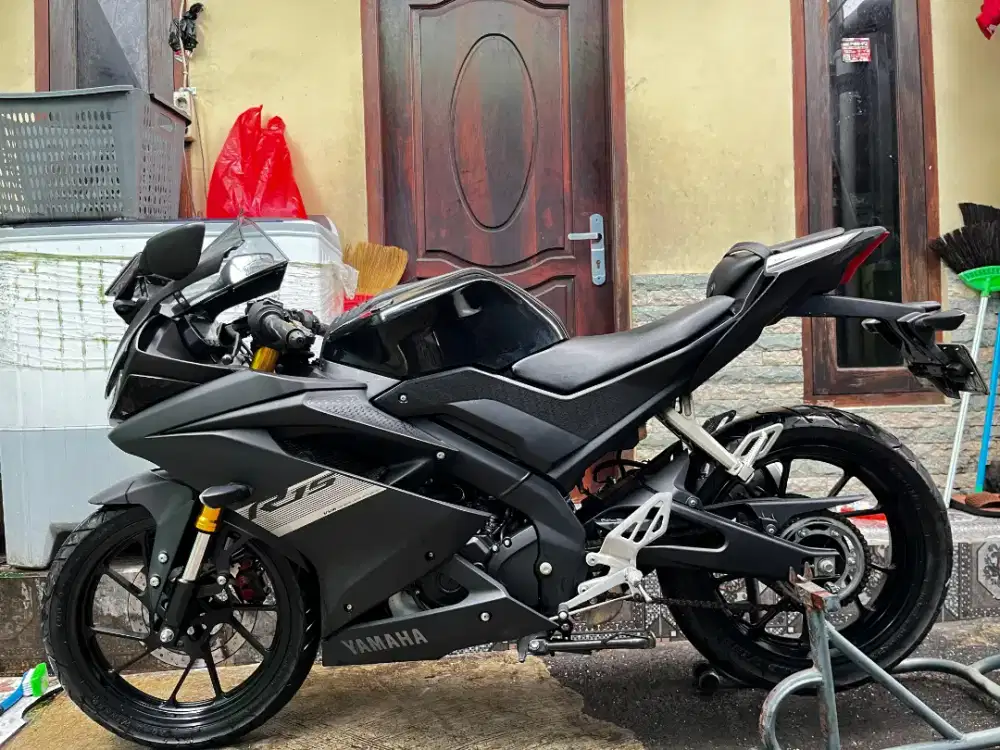 Yamaha R15 V3 tahun 2022 motor bagus