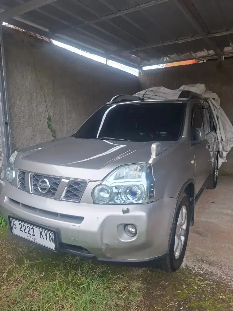 Nissan X-Trail 2009 Bensin