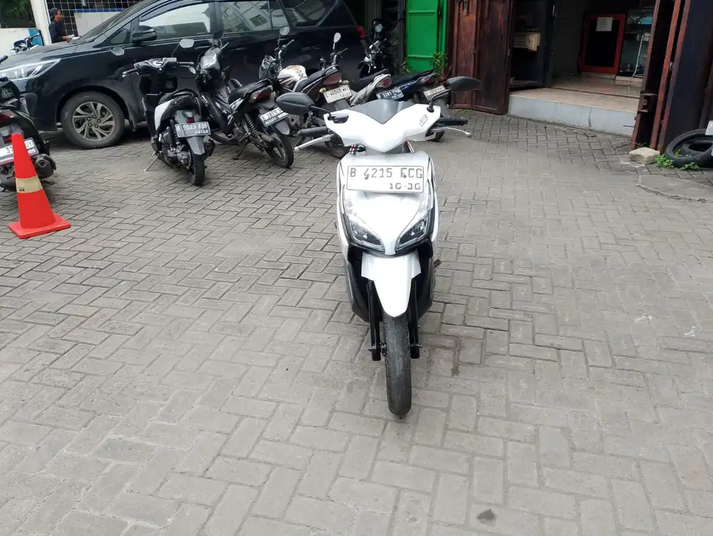 Vario CBS agnes 2015. Pajak hidup