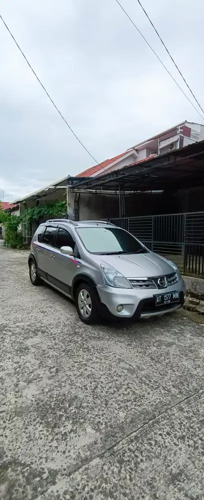Nissan Livina 2009 Bensin