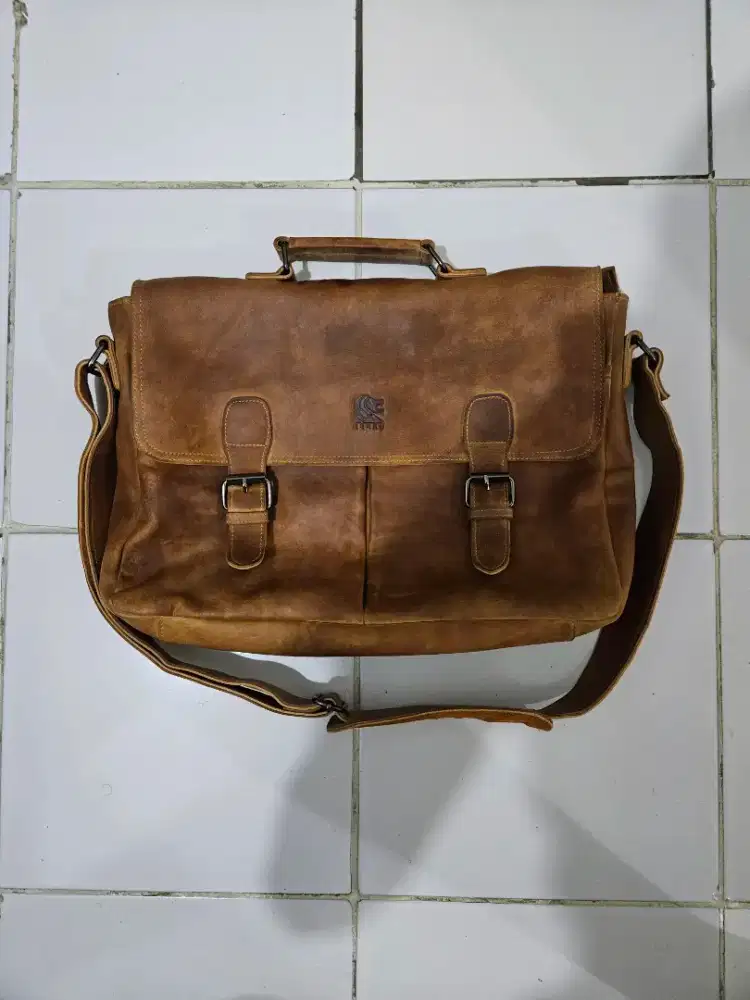 Reven Leather Asgard Tas Laptop