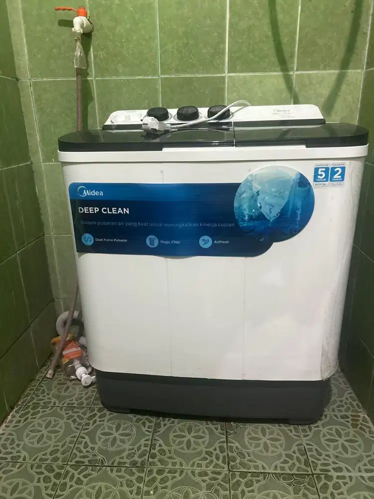 Mesin cuci baru pemakaian 3 bulan