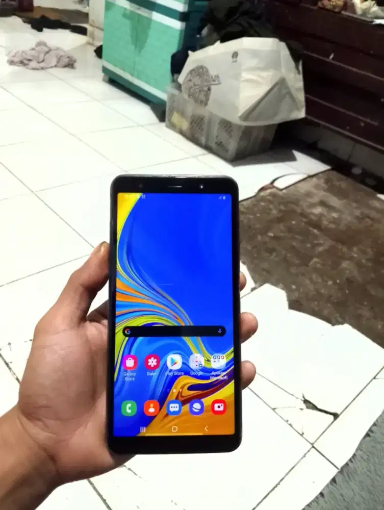 Samsung galaxy A7 , Ram 4/64gb ,