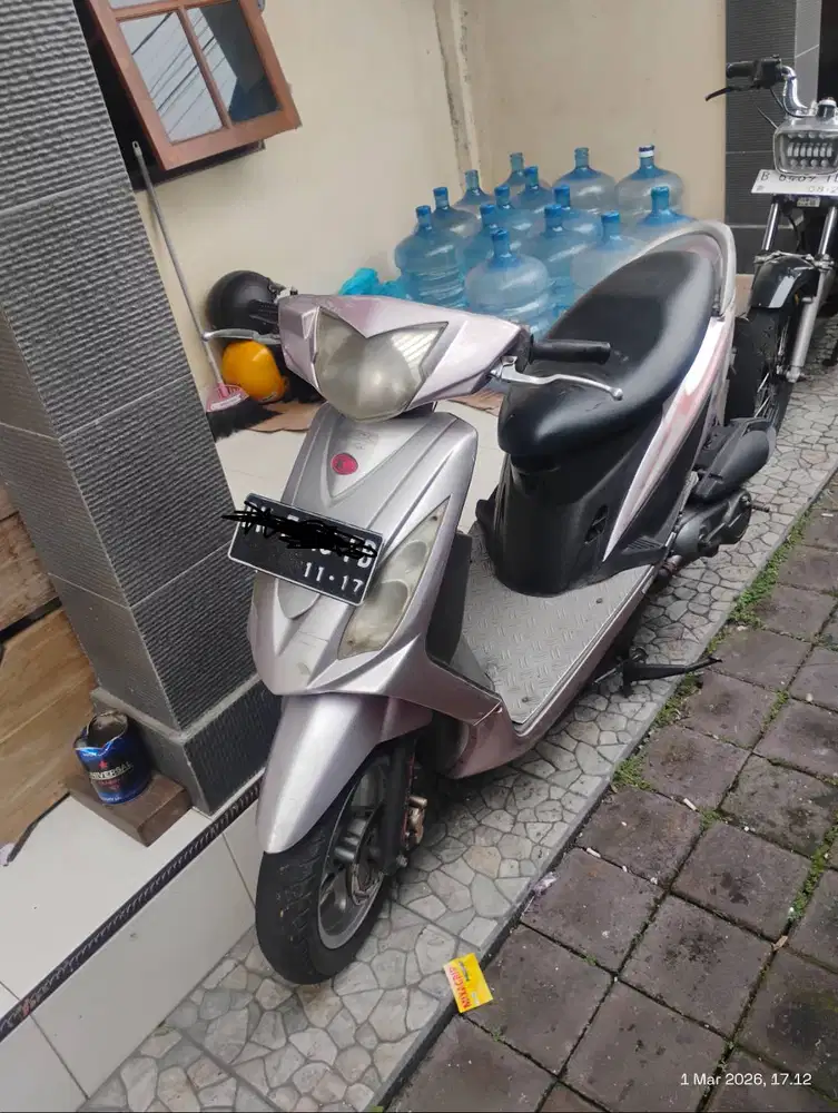 BUTUH UANG CEPET di jual Kymco free lx