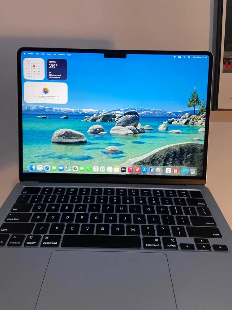 MacBook M4 16GB/256GB Silver – Fullset iBox, Garansi On