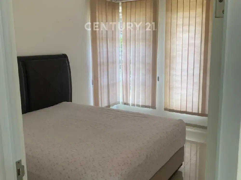 Rumah 3 Lantai Di Dago Resort Bandung