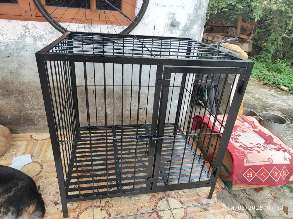 Kandang anjing ras kecil baru